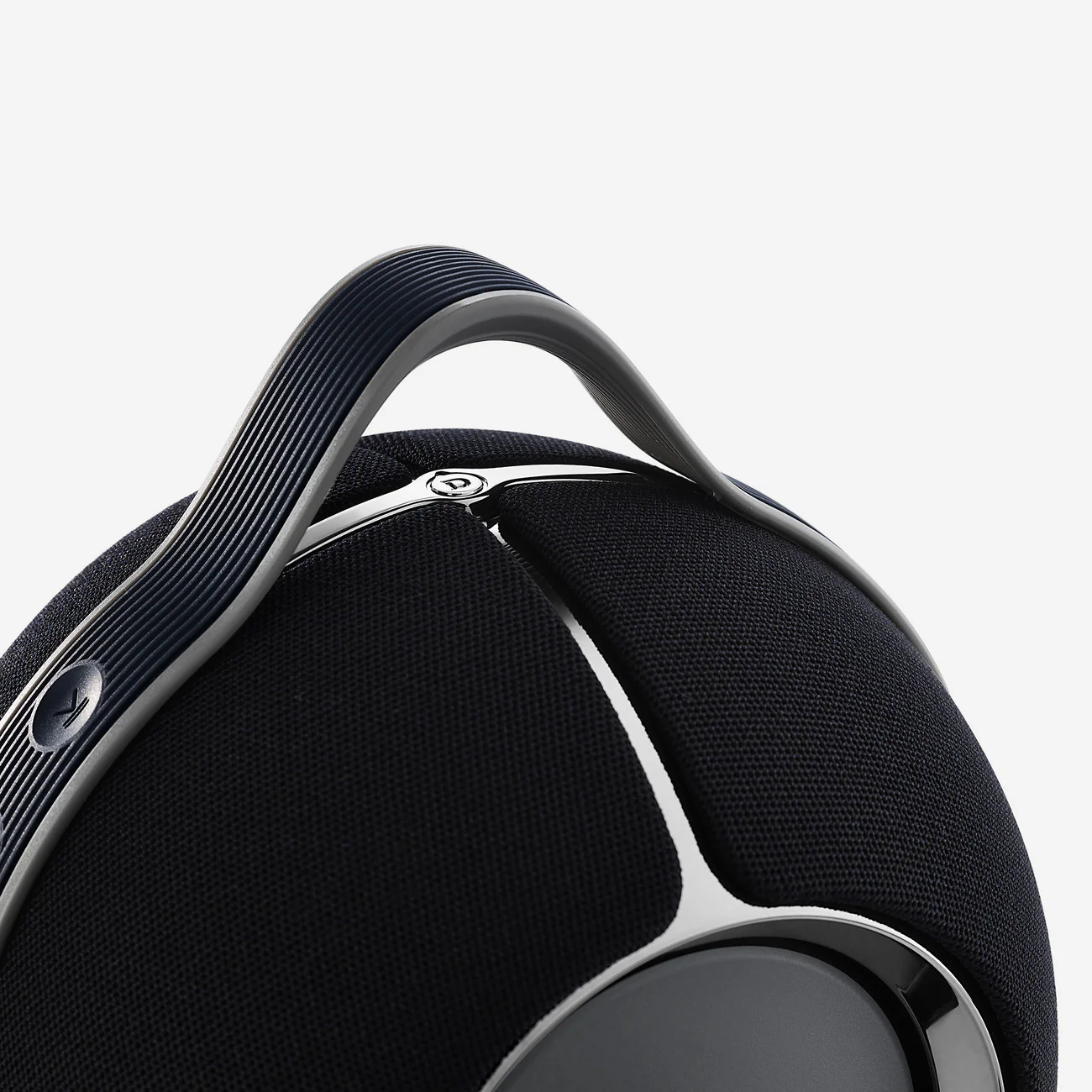 Devialet Mania 95db Black (without charging dock) - Image 4