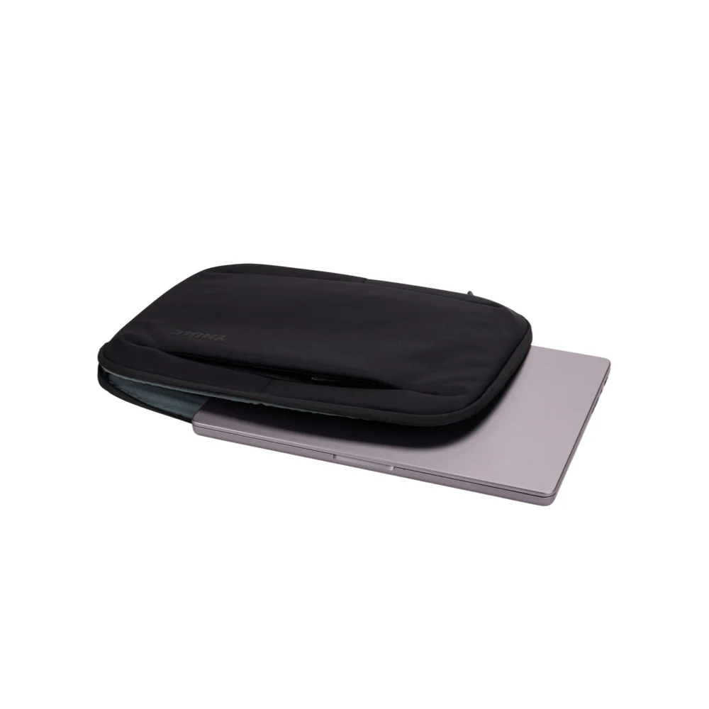 Thule Subterra 2 MacBook Sleeve 14 - Image 3