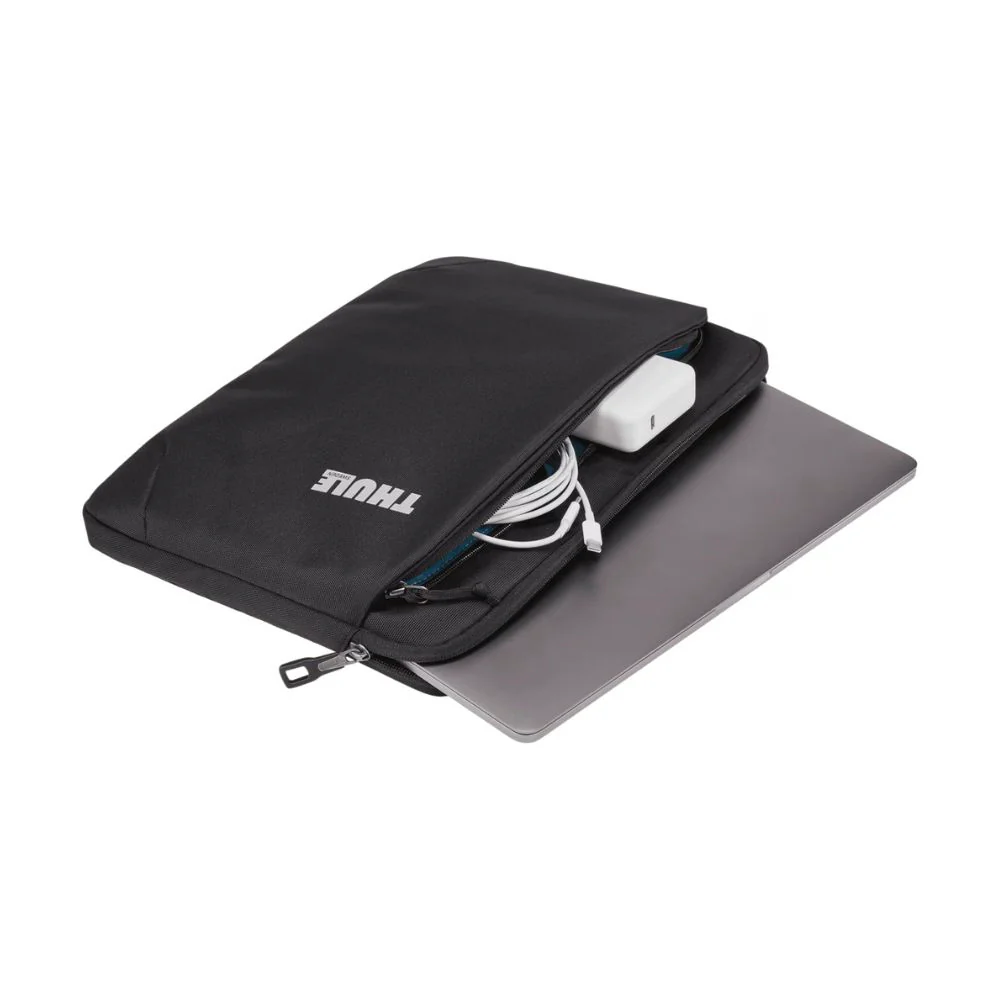 Thule Subterra Macbook Sleeve 13 / 15 Black - Image 5