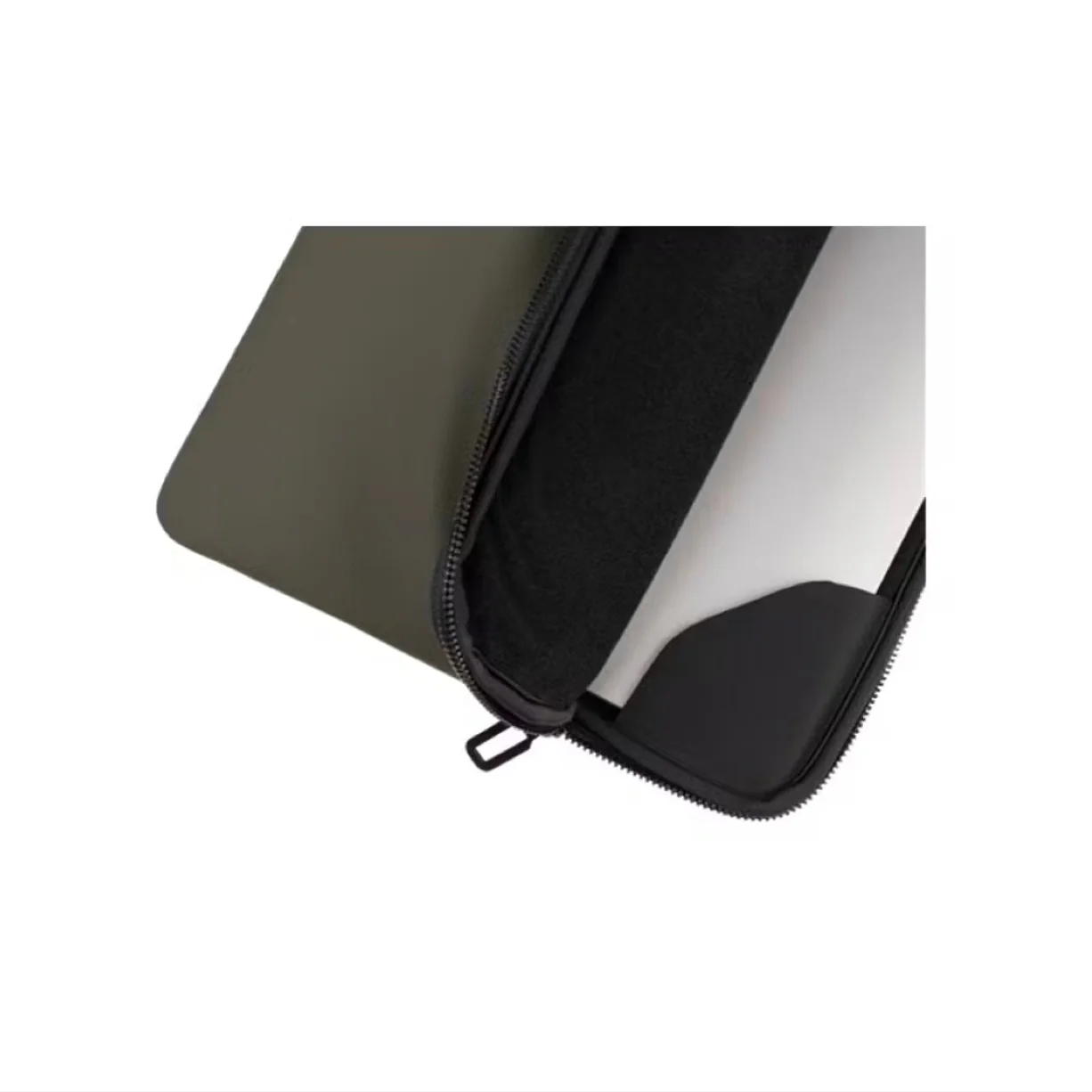 Tucano Gommo Sleeve 15.6 Military Green - Image 3