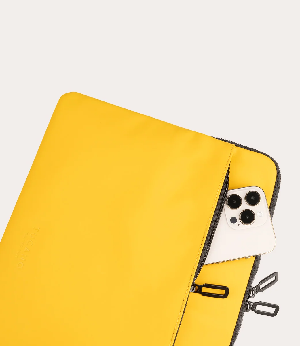Tucano Gommo Sleeve for 13"/14" Laptop - Yellow - Image 4